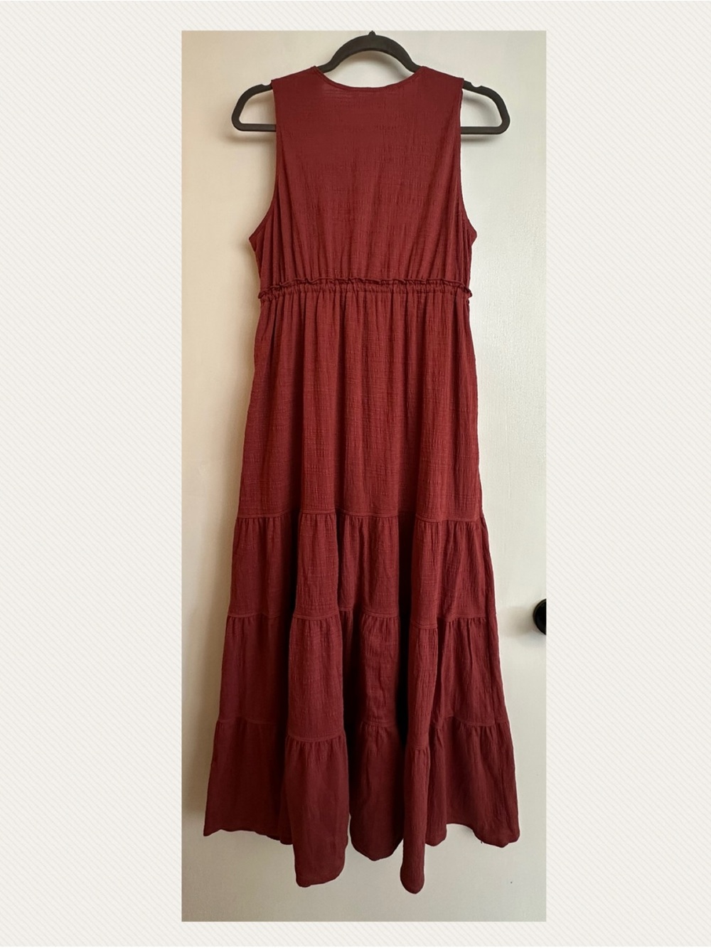 Max Studio Sleeveless V-Neck Tiered Maxi Dress (size L, rust red/marsala) NWT - Picture 2 of 5